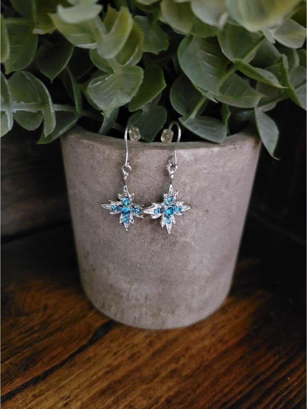 Star Snowflake Blue and Clear Rhinestone Drop Dangle Slivertone Earrings